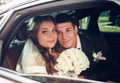 4 Tips for Booking Wedding Transportation